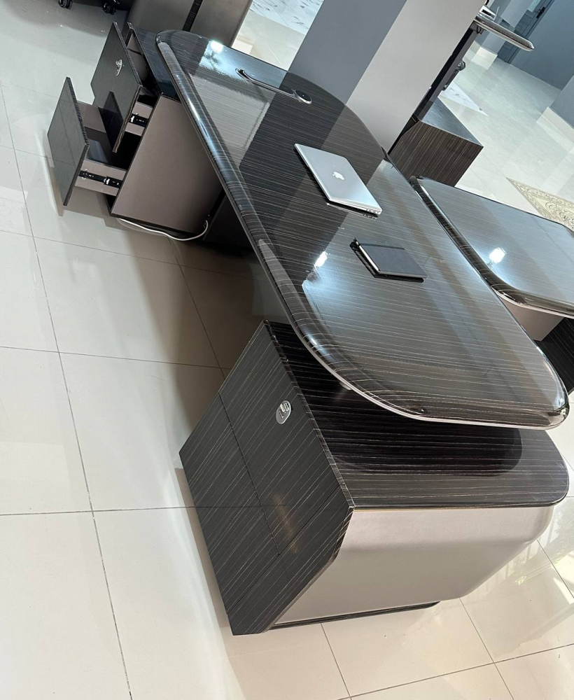 Стол руководителя Afflatus HDA03-2410