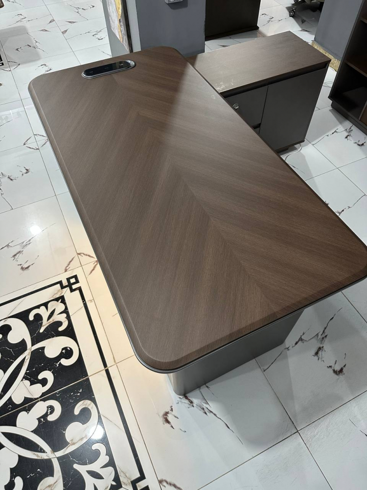 Стол для руководителя Comfort LJA17-1816